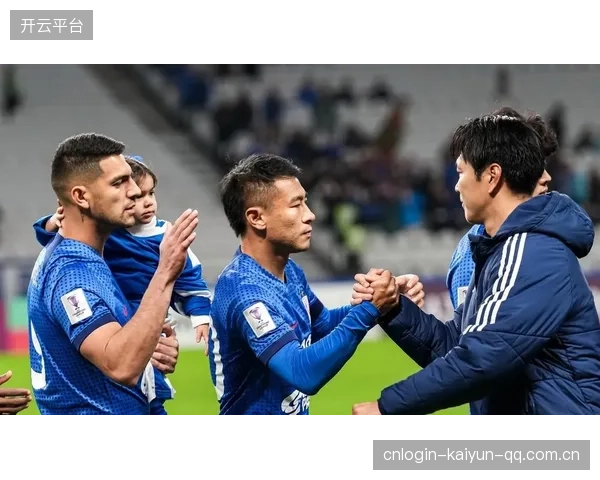 亚冠次回合客场晋级:从逆风中绽放的战斗精神